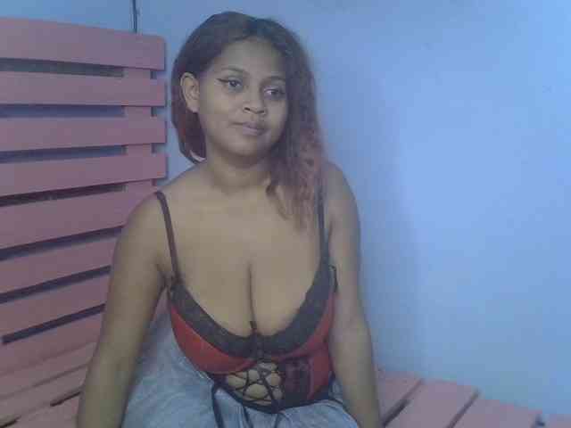 Bellalabelle webcam