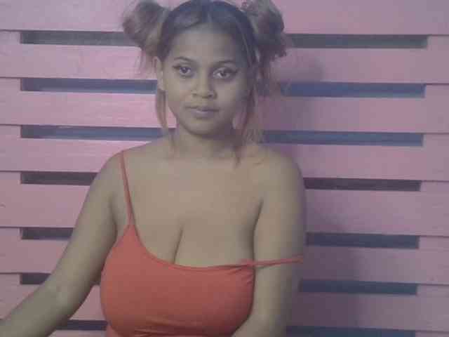 Bellalabelle webcam