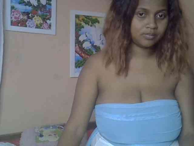 Bellalabelle webcam