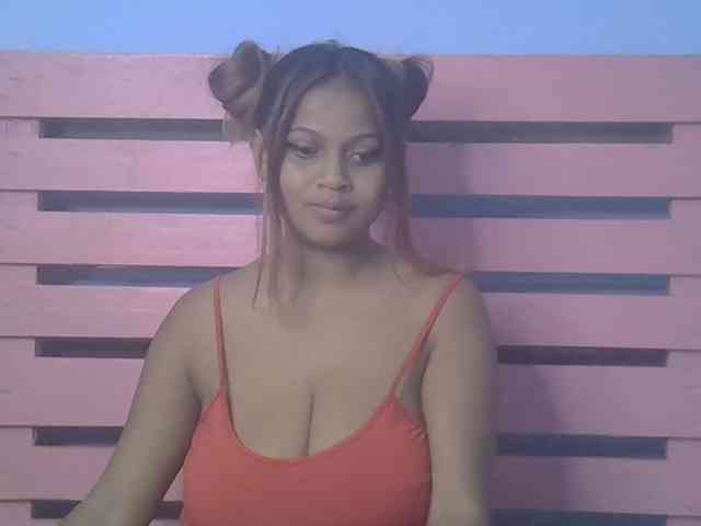 Bellalabelle webcam