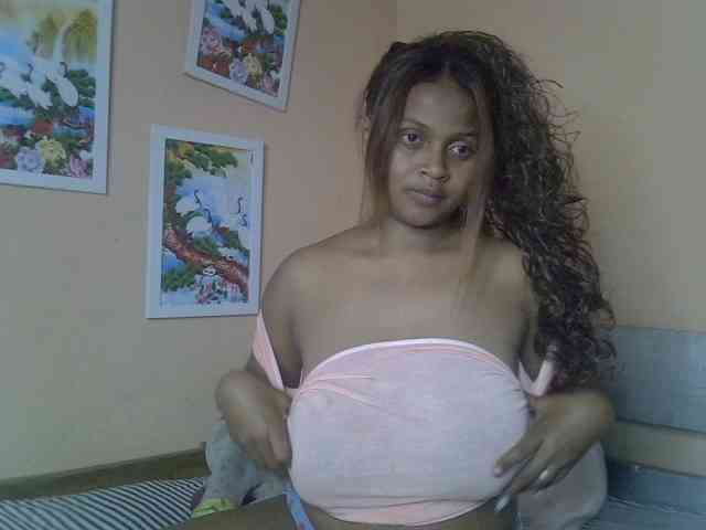 Bellalabelle webcam