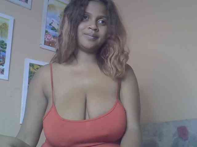 Bellalabelle webcam
