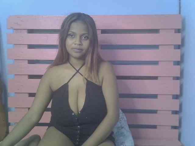 Bellalabelle webcam