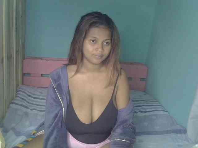 Bellalabelle webcam