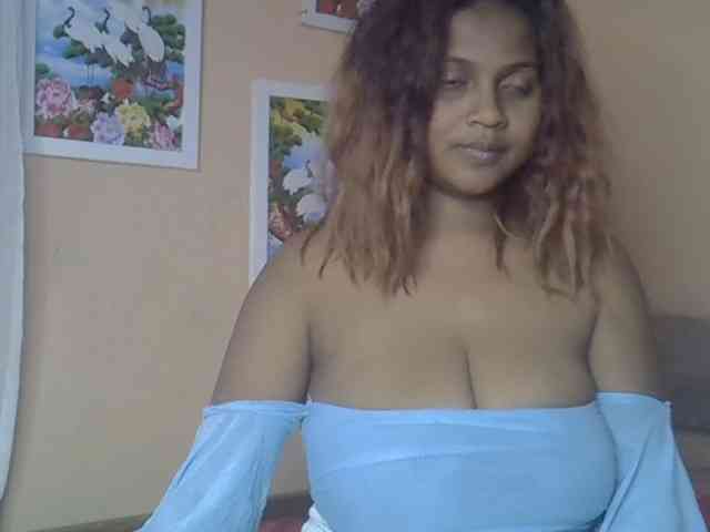 Bellalabelle webcam