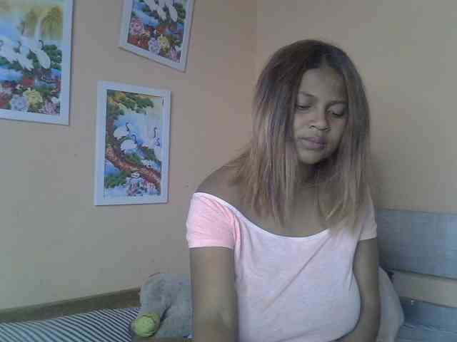 Bellalabelle webcam