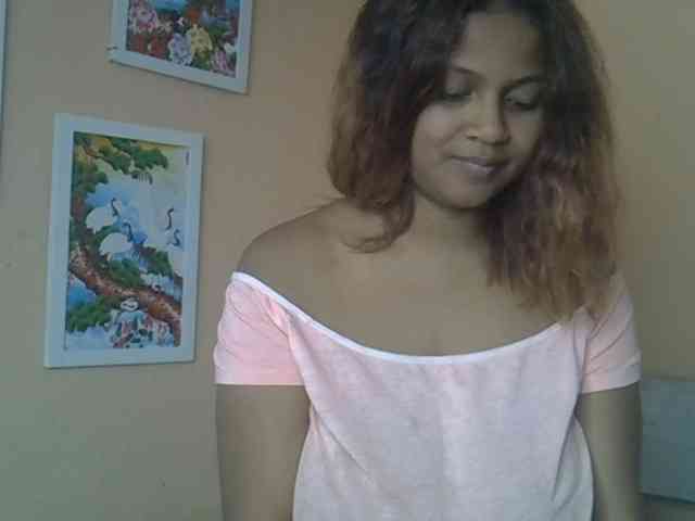 Bellalabelle webcam