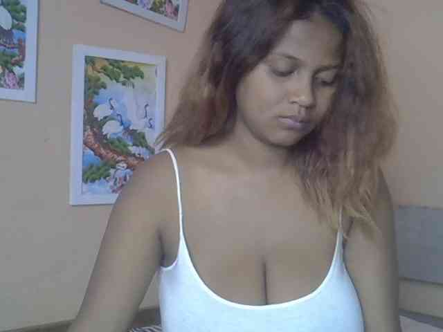 Bellalabelle webcam