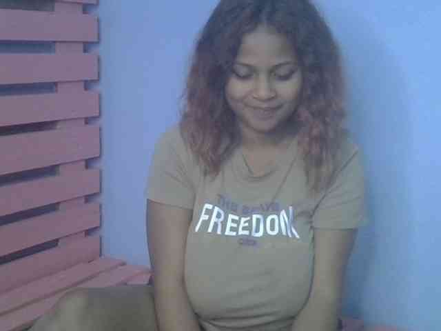 Bellalabelle webcam