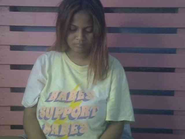 Bellalabelle webcam