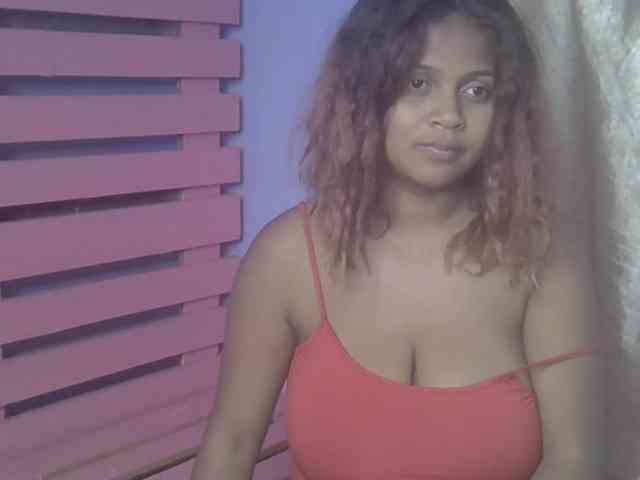Bellalabelle webcam