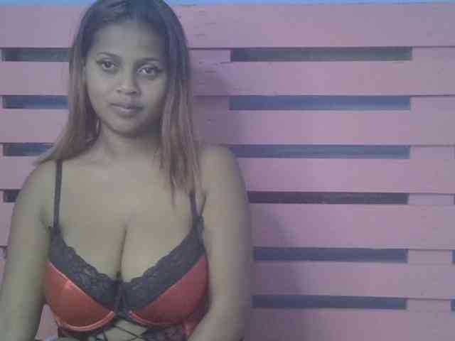 Bellalabelle webcam