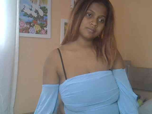 Bellalabelle webcam
