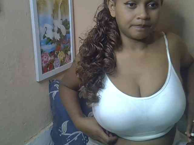 Bellalabelle webcam