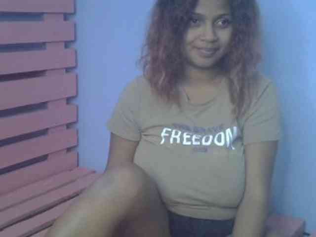 Bellalabelle webcam