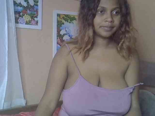 Bellalabelle webcam