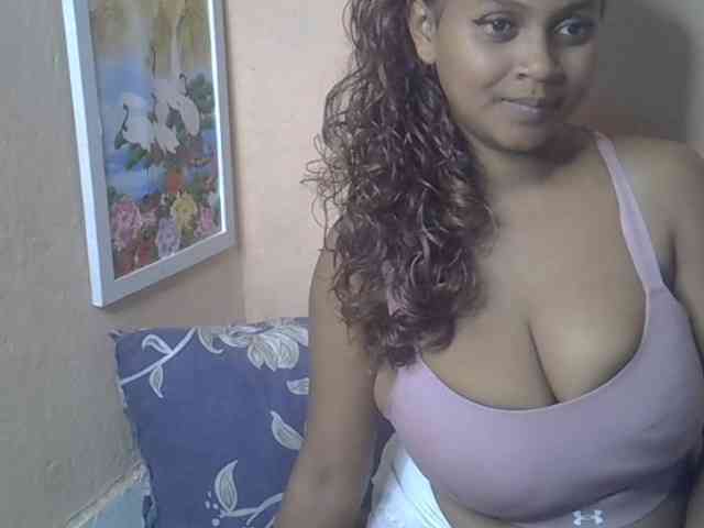 Bellalabelle webcam
