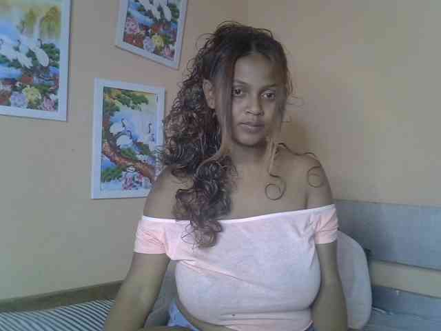 Bellalabelle webcam