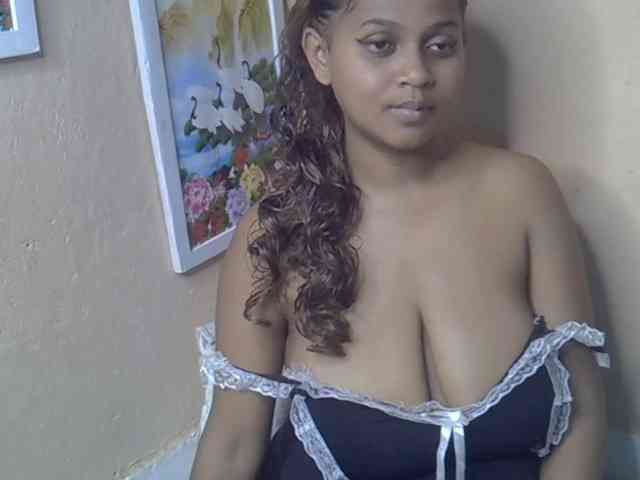 Bellalabelle webcam