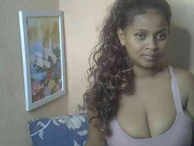 Bellalabelle webcam