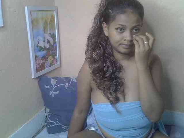Bellalabelle webcam