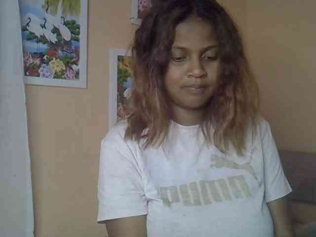 Bellalabelle webcam