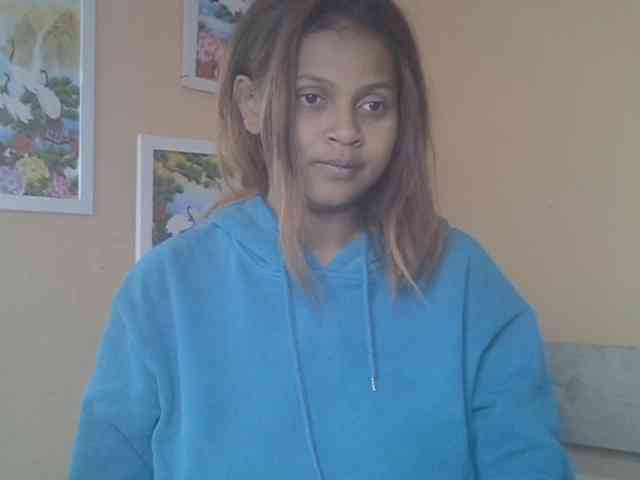 Bellalabelle webcam