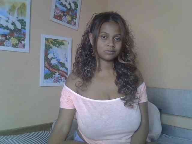 Bellalabelle webcam