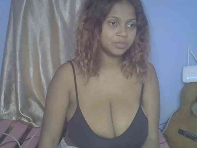 Bellalabelle webcam