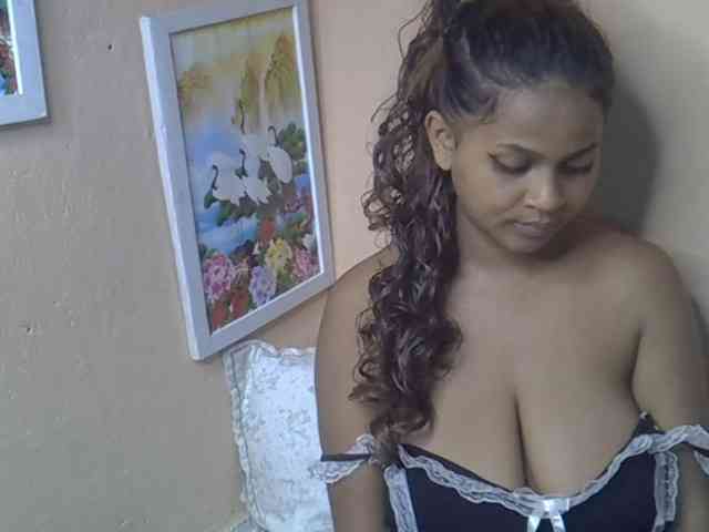 Bellalabelle webcam