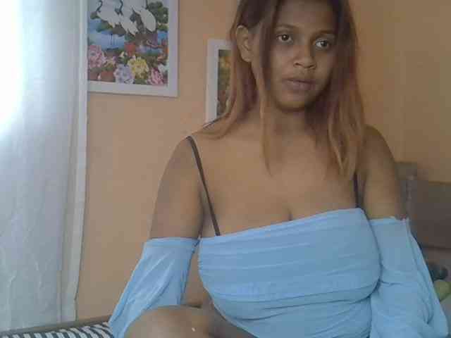 Bellalabelle webcam