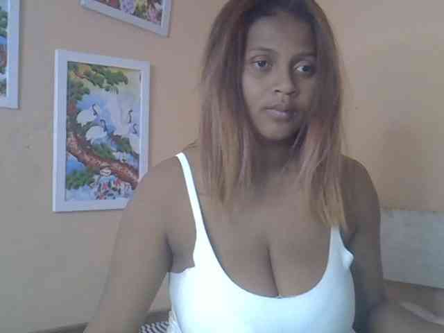 Bellalabelle webcam