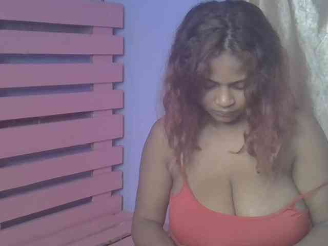 Bellalabelle webcam