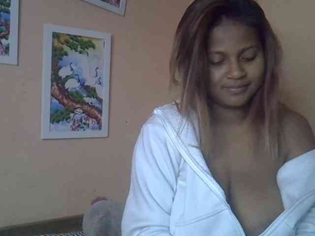 Bellalabelle webcam