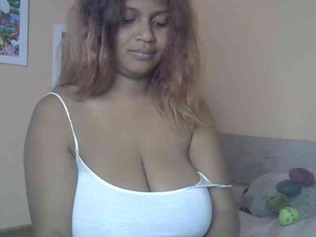 Bellalabelle webcam