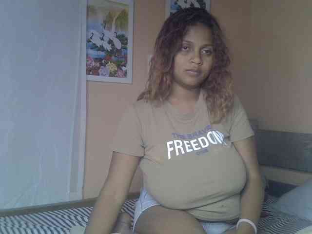 Bellalabelle webcam