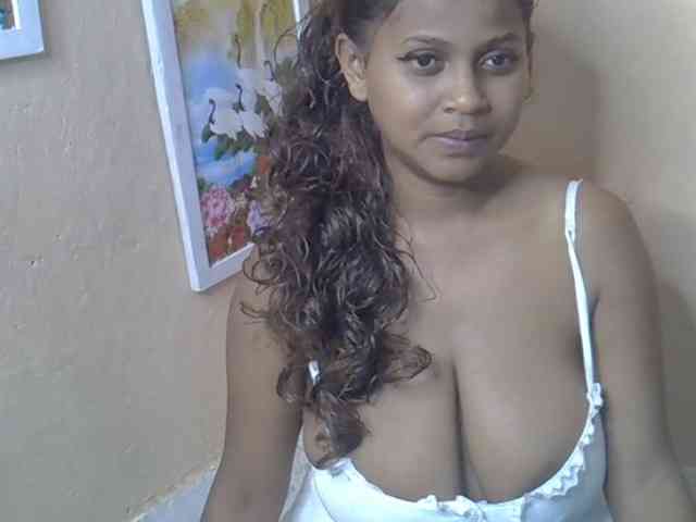 Bellalabelle webcam