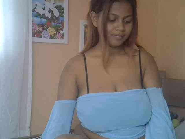 Bellalabelle webcam