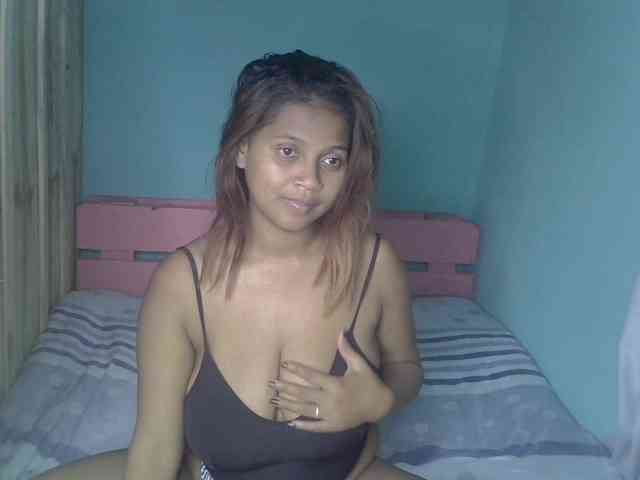 Bellalabelle webcam