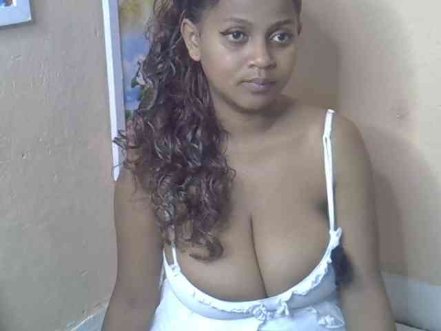 Bellalabelle webcam