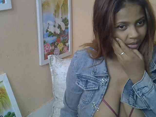 Bellalabelle webcam