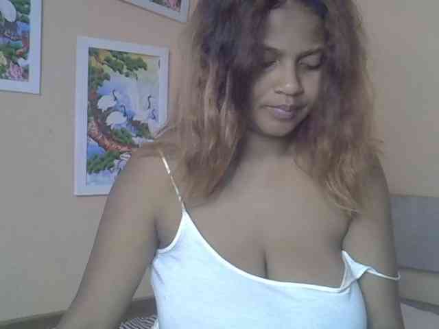 Bellalabelle webcam