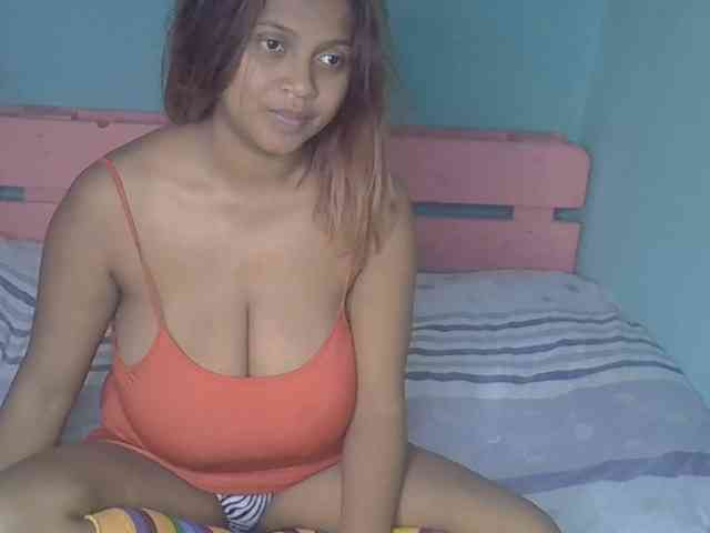 Bellalabelle webcam