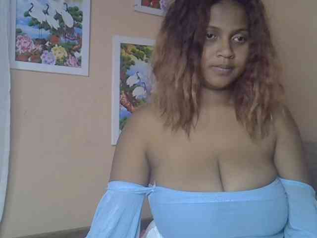 Bellalabelle webcam