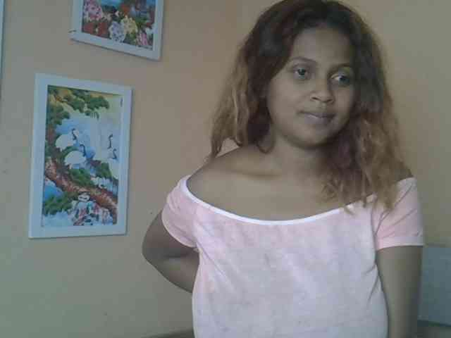 Bellalabelle webcam
