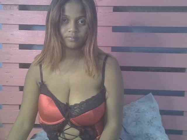 Bellalabelle webcam