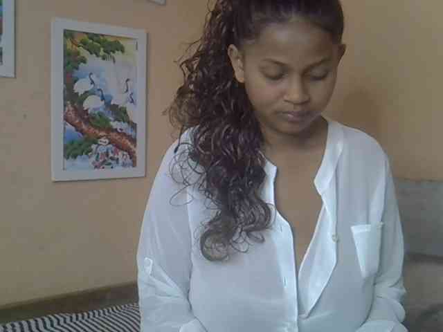 Bellalabelle webcam