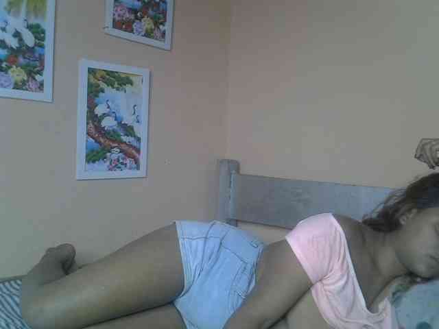 Bellalabelle webcam