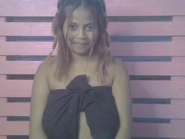Bellalabelle webcam