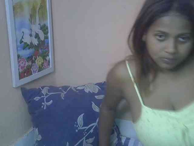 Bellalabelle Live Webcam on BongaCams